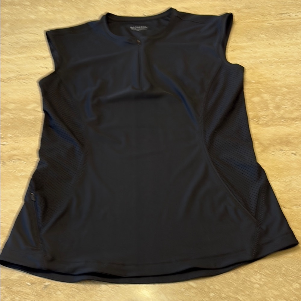 NWOT Athleta Black Fitted Sleeveless athletic top. Measurements and photos. - Picture 10 of 13